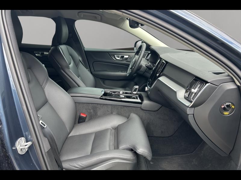 Image VOLVO V60 T6 AWD 253+145ch Plus Style Dark Geartronic 8