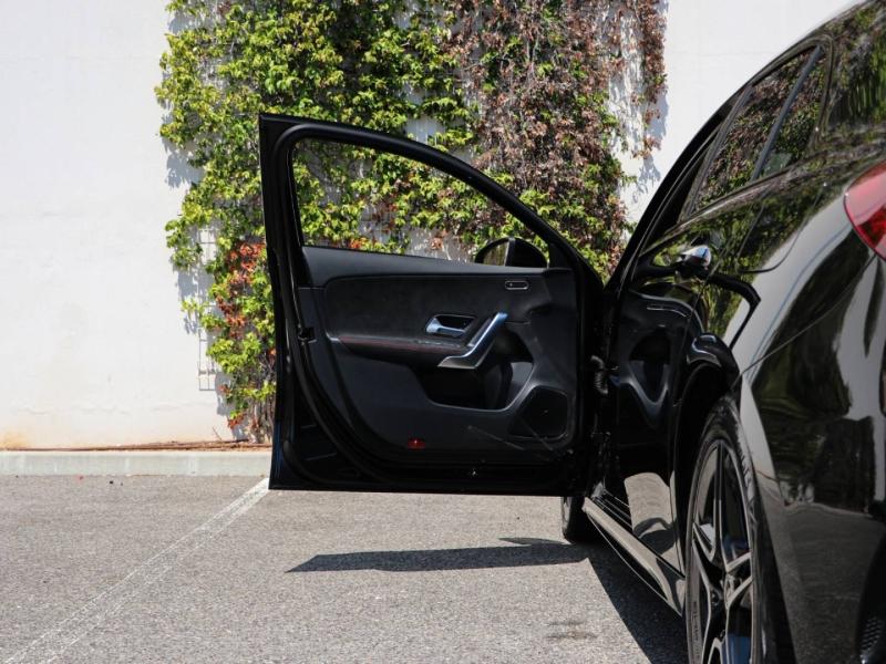 Image MERCEDES-BENZ Classe A 200 d 150ch AMG Line 8G-DCT