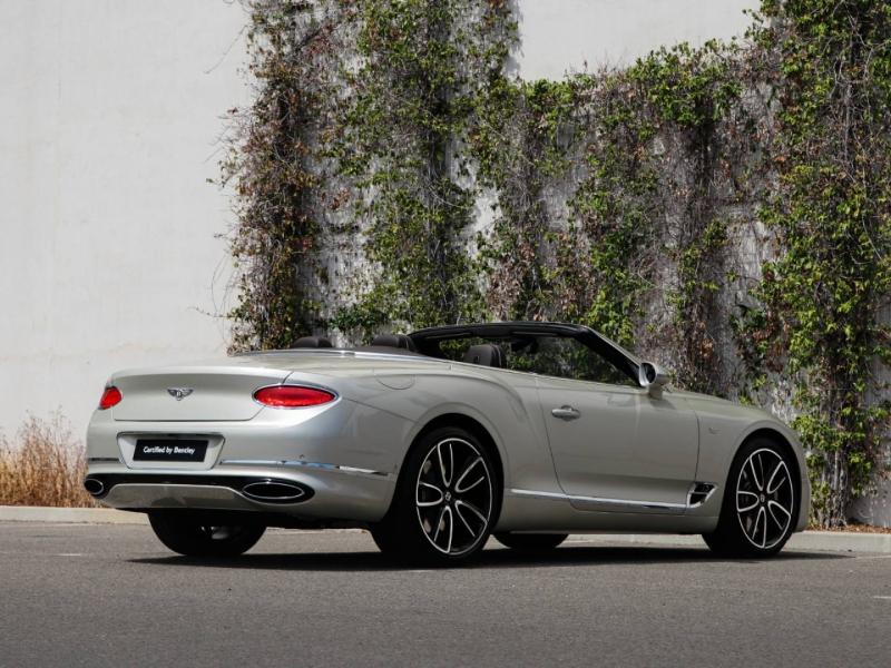 Image BENTLEY Continental GTC W12 6.0 635ch
