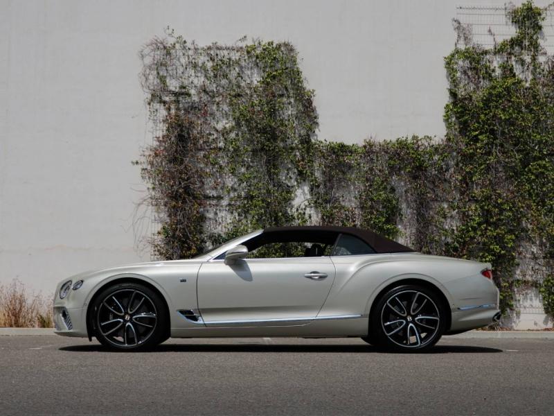 Image BENTLEY Continental GTC W12 6.0 635ch