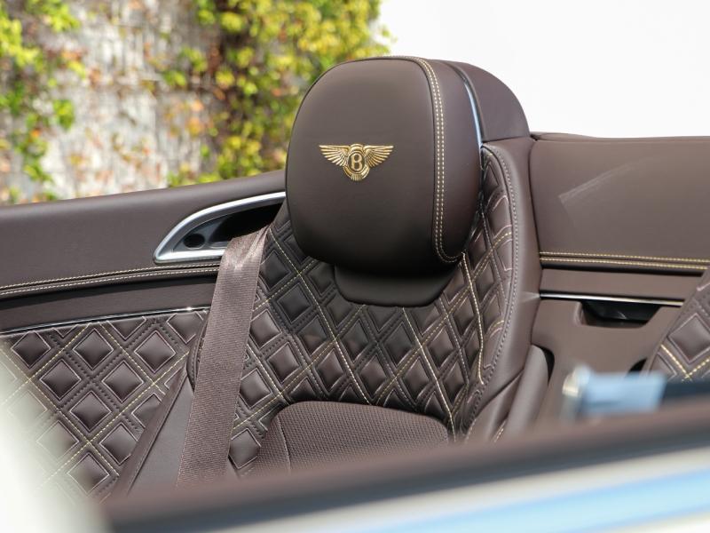 Image BENTLEY Continental GTC W12 6.0 635ch