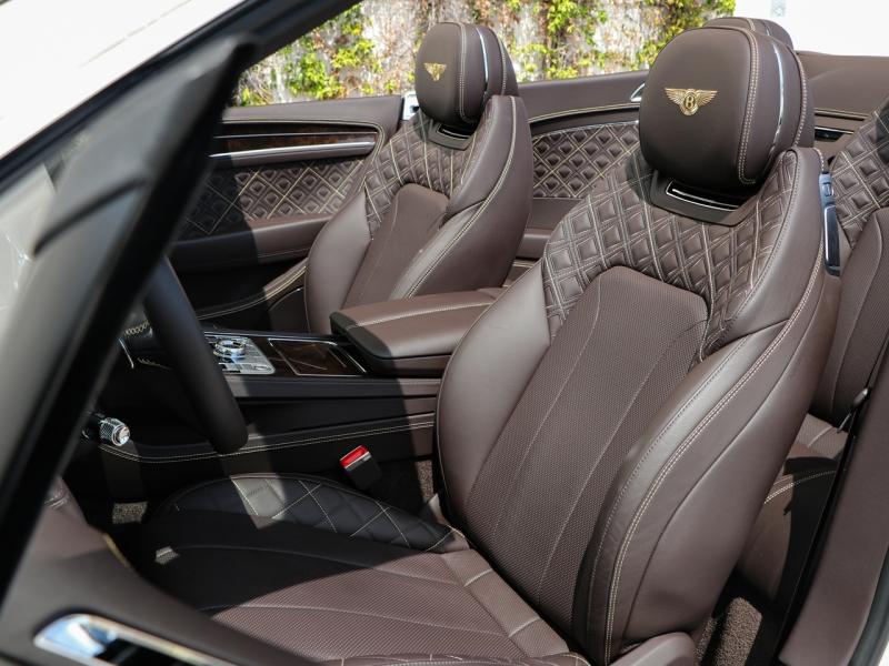 Image BENTLEY Continental GTC W12 6.0 635ch