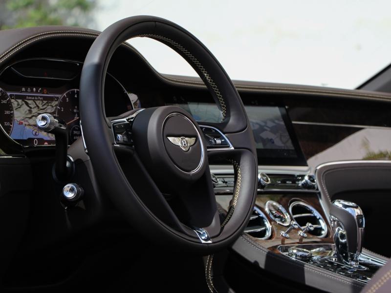 Image BENTLEY Continental GTC W12 6.0 635ch