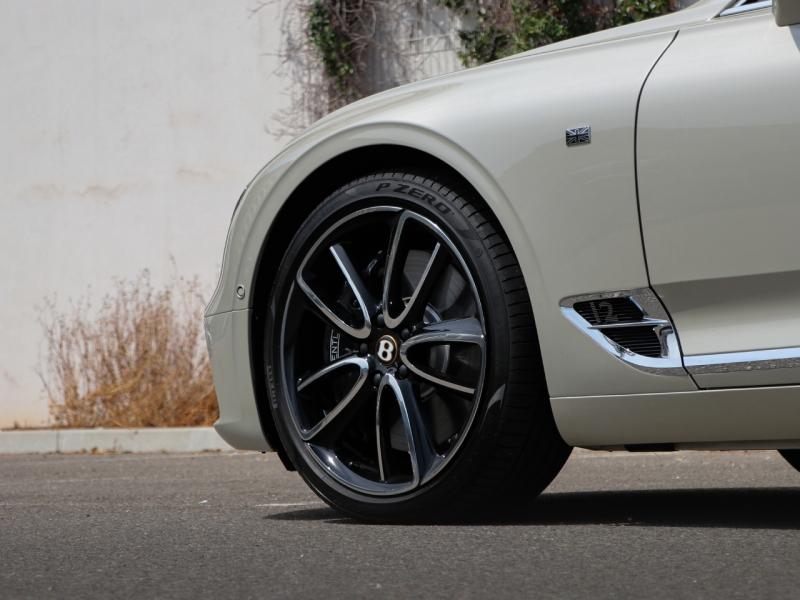 Image BENTLEY Continental GTC W12 6.0 635ch