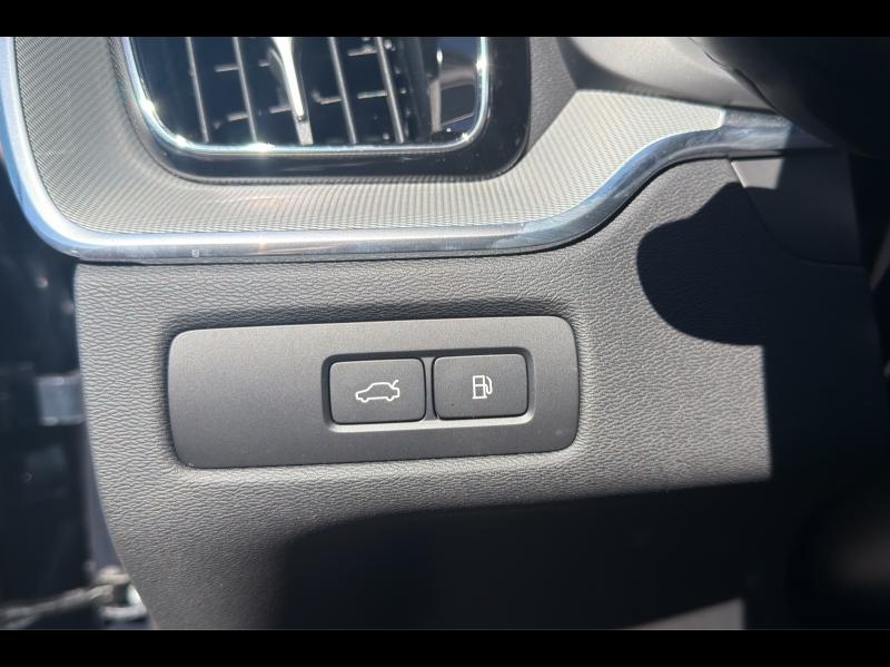 Image VOLVO XC60 T6 AWD 253 + 145ch  Plus Style Dark Geartronic