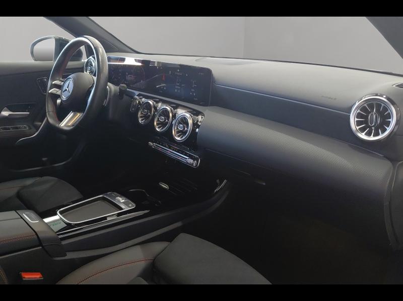 Image MERCEDES-BENZ Classe A 180 d 116ch AMG Line 8G-DCT