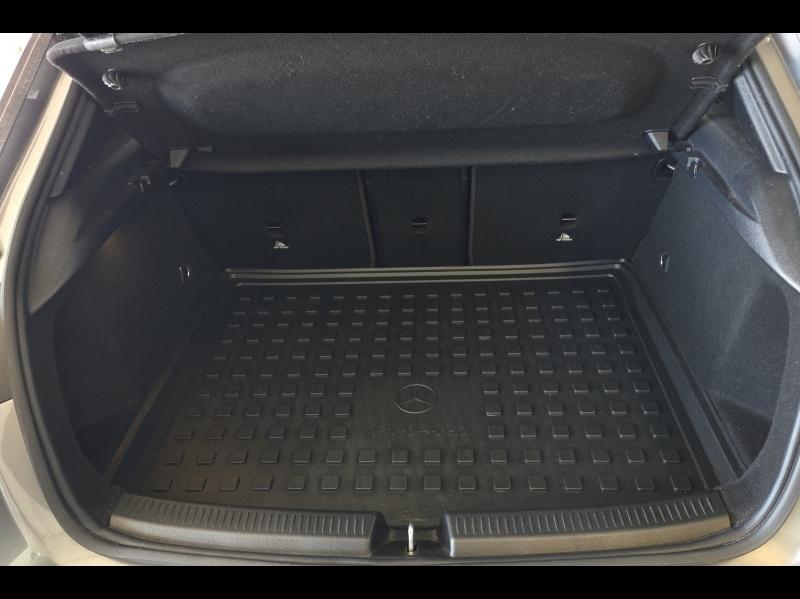 Image MERCEDES-BENZ Classe A 180 d 116ch AMG Line 8G-DCT