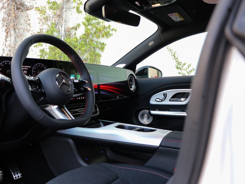 Image MERCEDES-BENZ CLA Shooting Brake 250+ EQ 272ch AMG Line