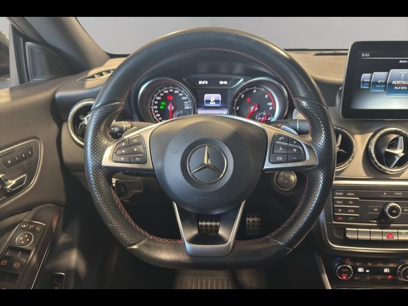 Image MERCEDES-BENZ CLA 200 d Fascination 7G-DCT