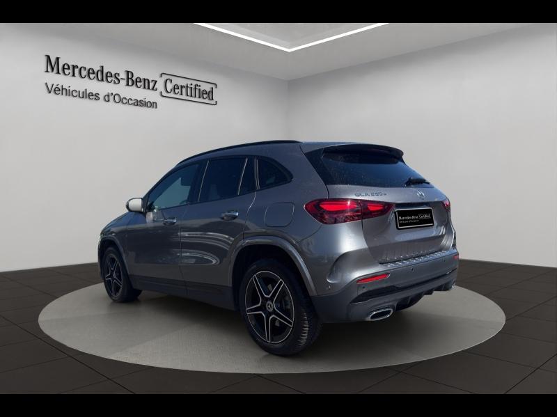 Image MERCEDES-BENZ GLA 250 e 218ch AMG Line 8G-DCT