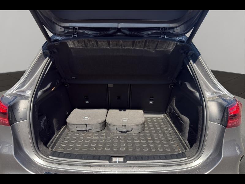 Image MERCEDES-BENZ GLA 250 e 218ch AMG Line 8G-DCT