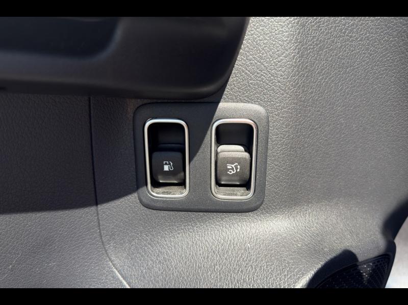 Image MERCEDES-BENZ GLA 250 e 218ch AMG Line 8G-DCT