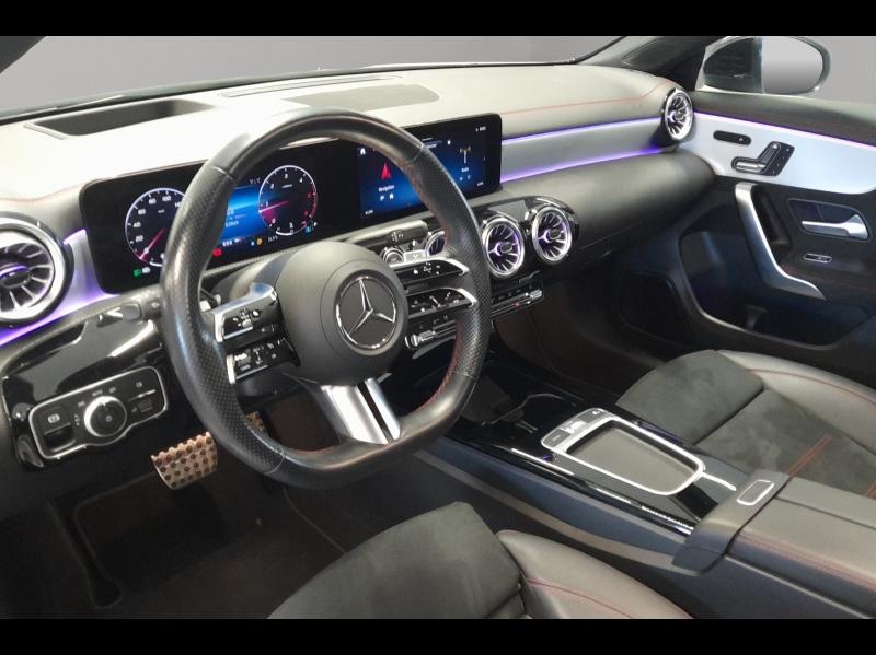Image MERCEDES-BENZ Cla Shooting Brake 200 d 8G-DCT AMG Line