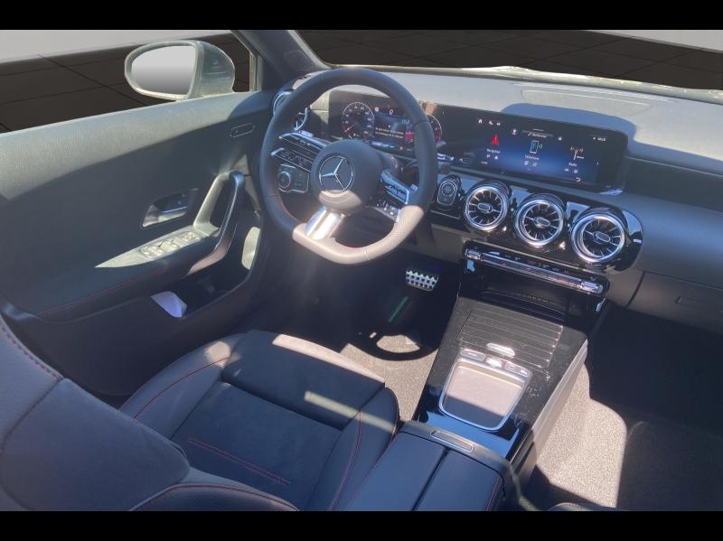 Image MERCEDES-BENZ Classe A 200 163ch Star Edition 7G-DCT