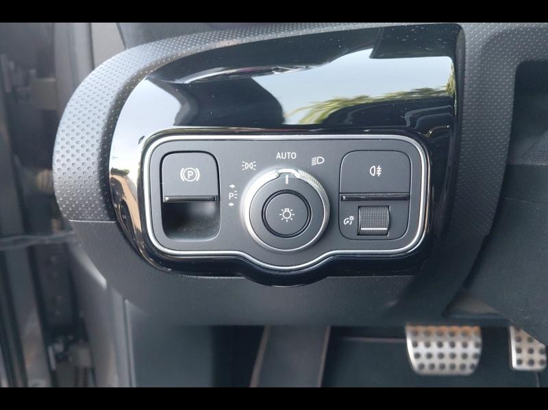 Image MERCEDES-BENZ Classe A 180d 116ch AMG Line 8G-DCT