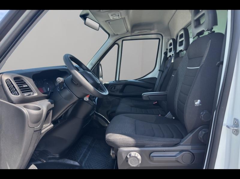 Image IVECO Daily CCb 35C16H empattement 4100 3.0