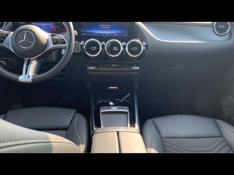 Image MERCEDES-BENZ GLA 200 d 150ch Progressive Line 8G-DCT