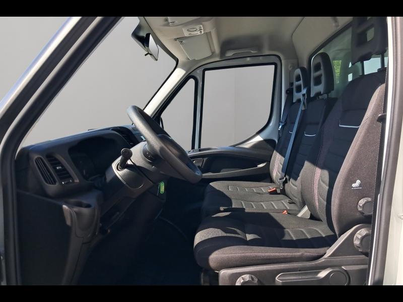 Image IVECO Daily CCb 35S16H empattement 4100 3.0