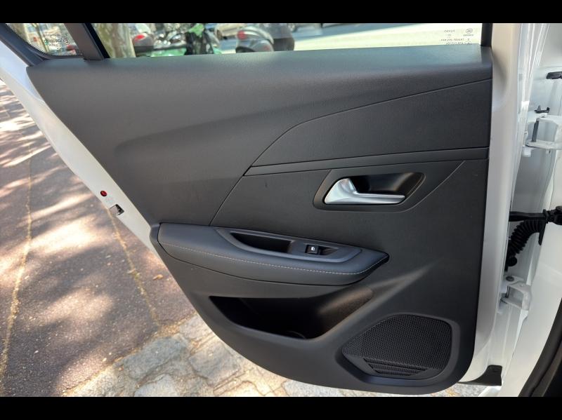 Image PEUGEOT 208 1.2 Hybrid 110ch Allure e-DCS6