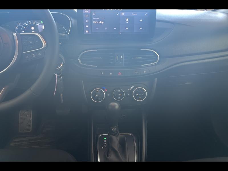 Image FIAT Tipo Cross SW 1.5 FireFly Turbo 130ch S/S Plus Hybrid DCT7 MY22