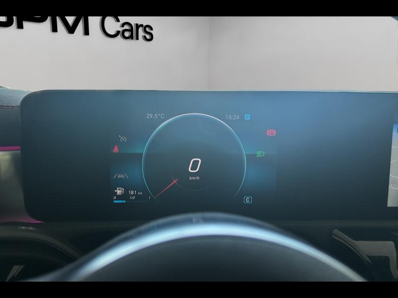 Image MERCEDES-BENZ CLA Shooting Brake 180 d 2.0 116ch AMG Line