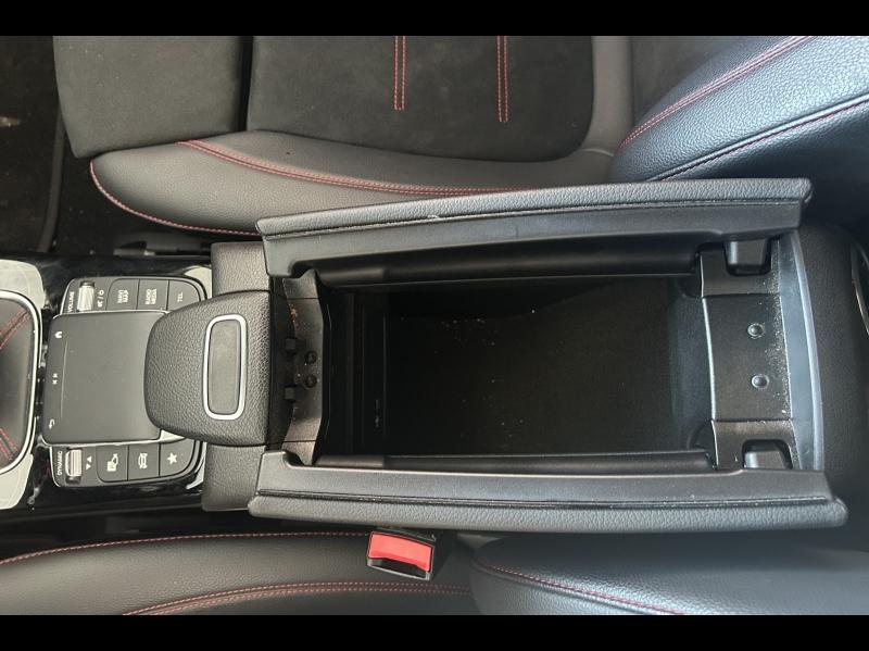 Image MERCEDES-BENZ CLA Shooting Brake 180 d 2.0 116ch AMG Line