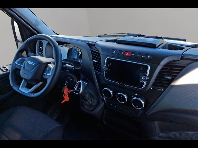 Image IVECO Daily CCb 35C18H D empt 4100 3.0 Hi-Matic AIRPRO