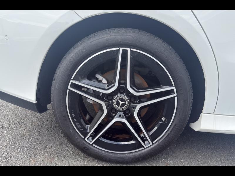 Image MERCEDES-BENZ CLA Shooting Brake 200 d 150ch AMG Line 8G-DCT