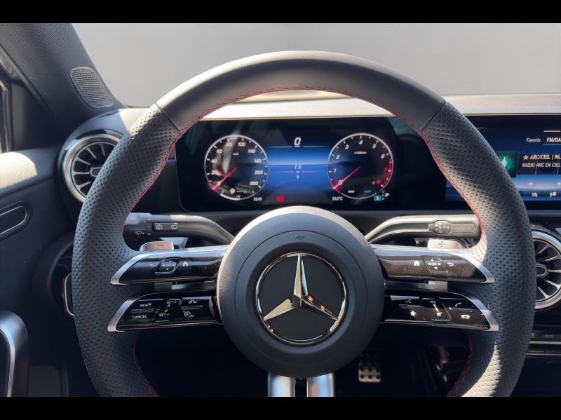 Image MERCEDES-BENZ Classe A 200 163ch Star Edition 7G-DCT