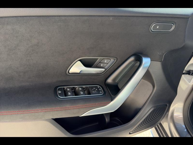 Image MERCEDES-BENZ Classe A 200 163ch Star Edition 7G-DCT