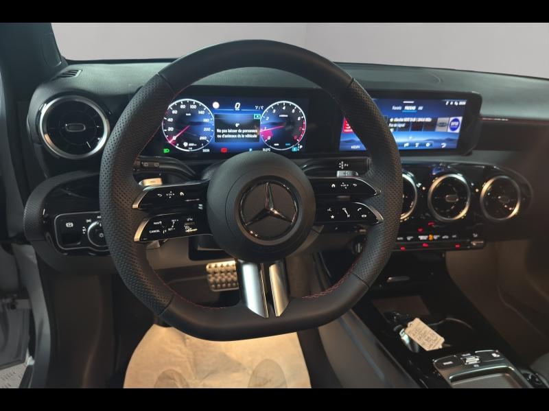 Image MERCEDES-BENZ Classe A 180 136ch Star Edition 7G-DCT