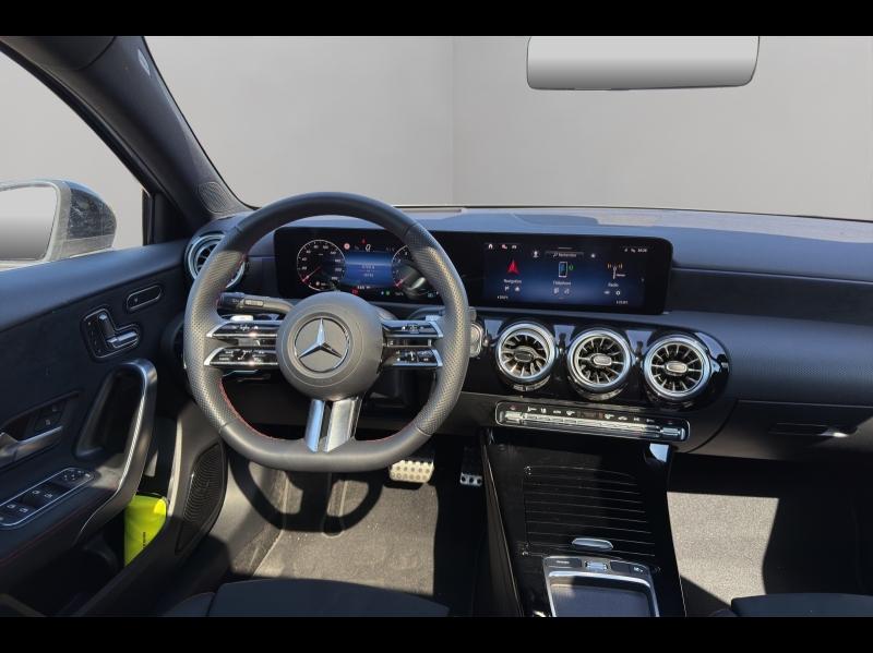 Image MERCEDES-BENZ Classe A 200 163ch Star Edition 7G-DCT
