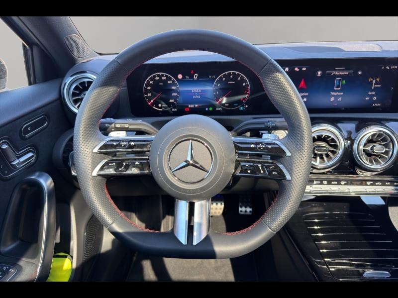 Image MERCEDES-BENZ Classe A 200 163ch Star Edition 7G-DCT