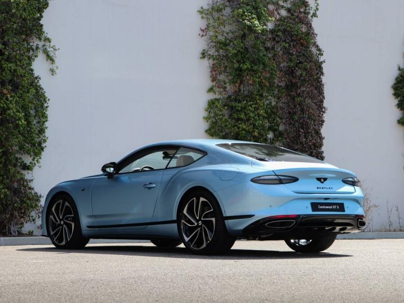 Image BENTLEY CONTINENTAL GT V8 Hybrid 4.0 680ch