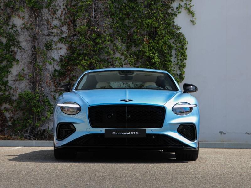 Image BENTLEY CONTINENTAL GT V8 Hybrid 4.0 680ch