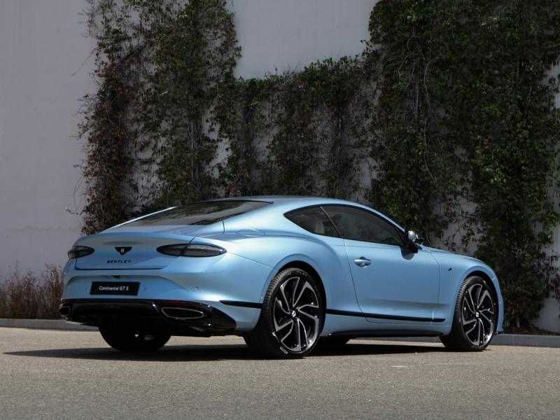 Image BENTLEY CONTINENTAL GT V8 Hybrid 4.0 680ch