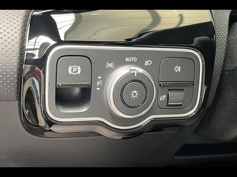 Image MERCEDES-BENZ Classe A 180 136ch Business Line 7G-DCT