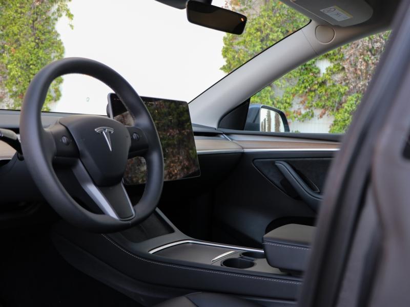 Image TESLA Model Y Long Range AWD