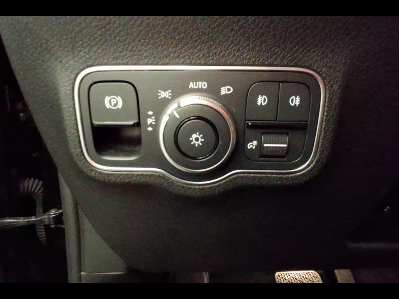 Image MERCEDES-BENZ GLB 200 163ch Business Line 7G DCT