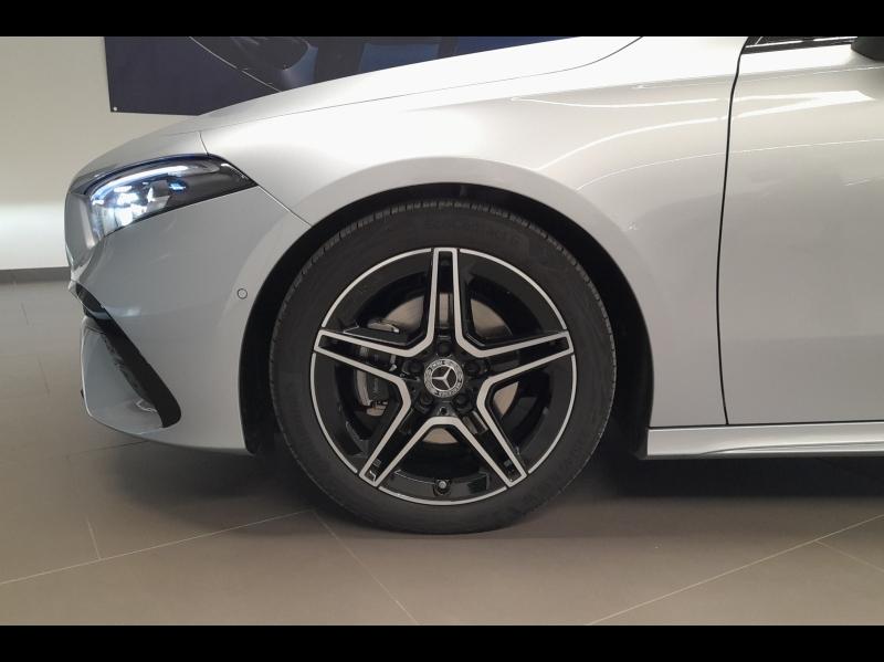 Image MERCEDES-BENZ Classe A 180 136ch Star Edition 7G-DCT
