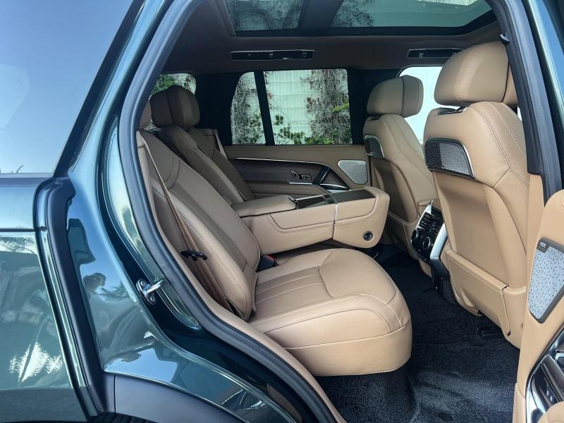 Image LAND-ROVER Range Rover 4.4 P530 530ch Autobiography SWB