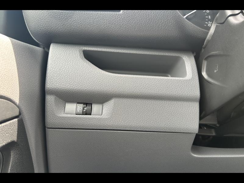 Image PEUGEOT Expert 1.5 BlueHDi 120ch S&S Standard 9 Places