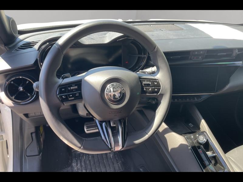 Image ALFA ROMEO Junior 1.2 Ibrida 136ch DCT6