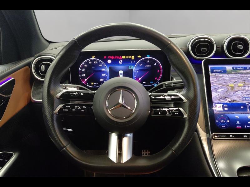 Image MERCEDES-BENZ GLC 220 d 197ch AMG Line 4Matic 9G-Tronic