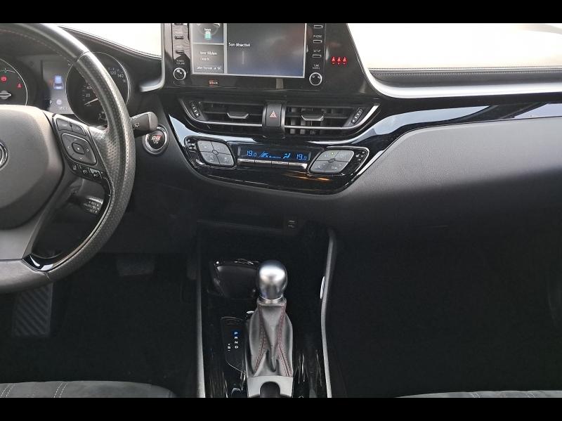 Image TOYOTA C-HR 184h GR-Sport 2WD E-CVT MY20