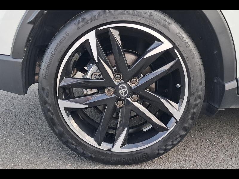 Image TOYOTA C-HR 184h GR-Sport 2WD E-CVT MY20