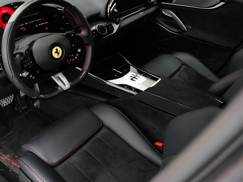 Image FERRARI PUROSANGUE V12