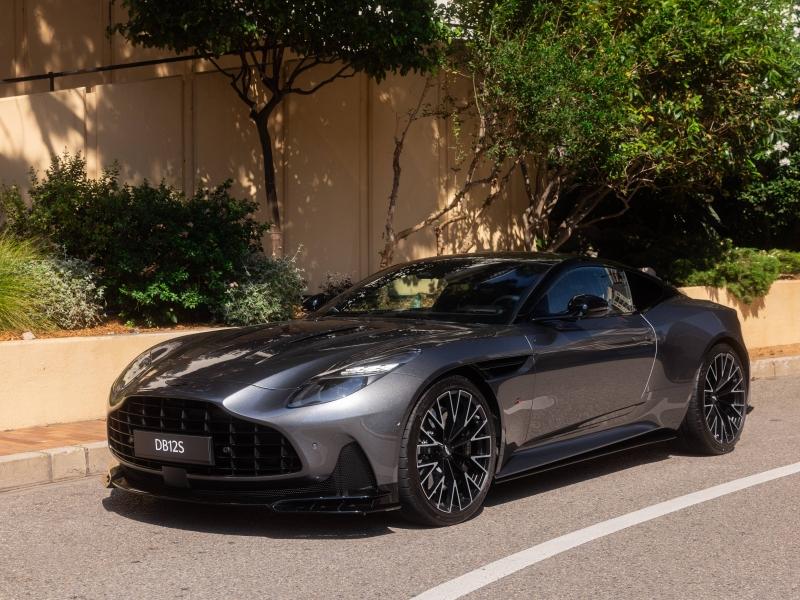 Photo ASTON MARTIN DB12 S S