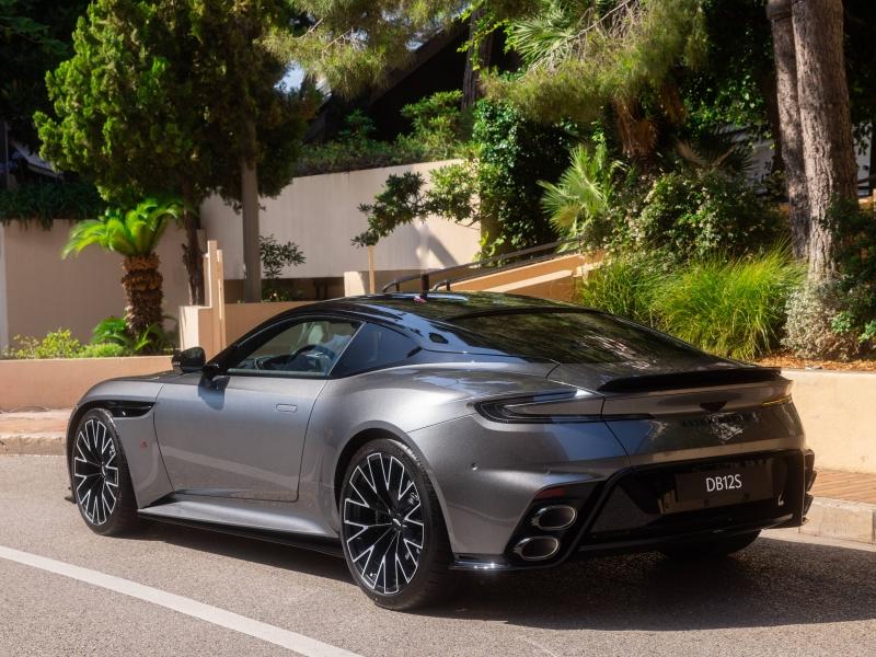 Image ASTON MARTIN DB12 S S