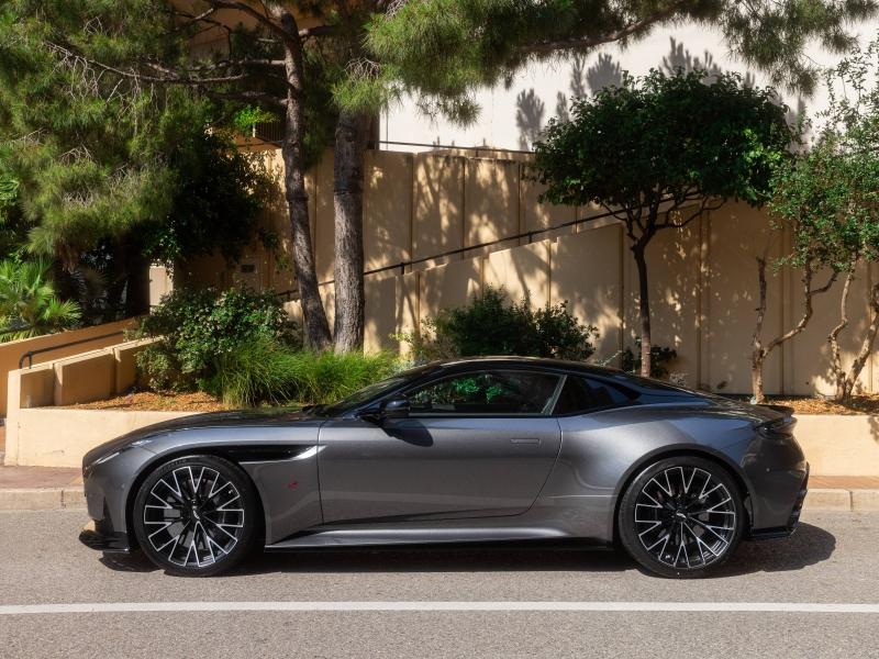 Image ASTON MARTIN DB12 S S